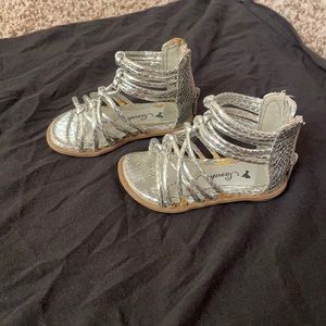 Toddler/baby strappy sandals